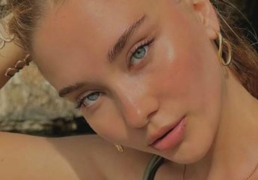 РУСКИЊА (19) ТРАЖИ ЉУБАВ У СРБИЈИ: Пада на шарм Срба, жели брак и породицу (ФОТО)