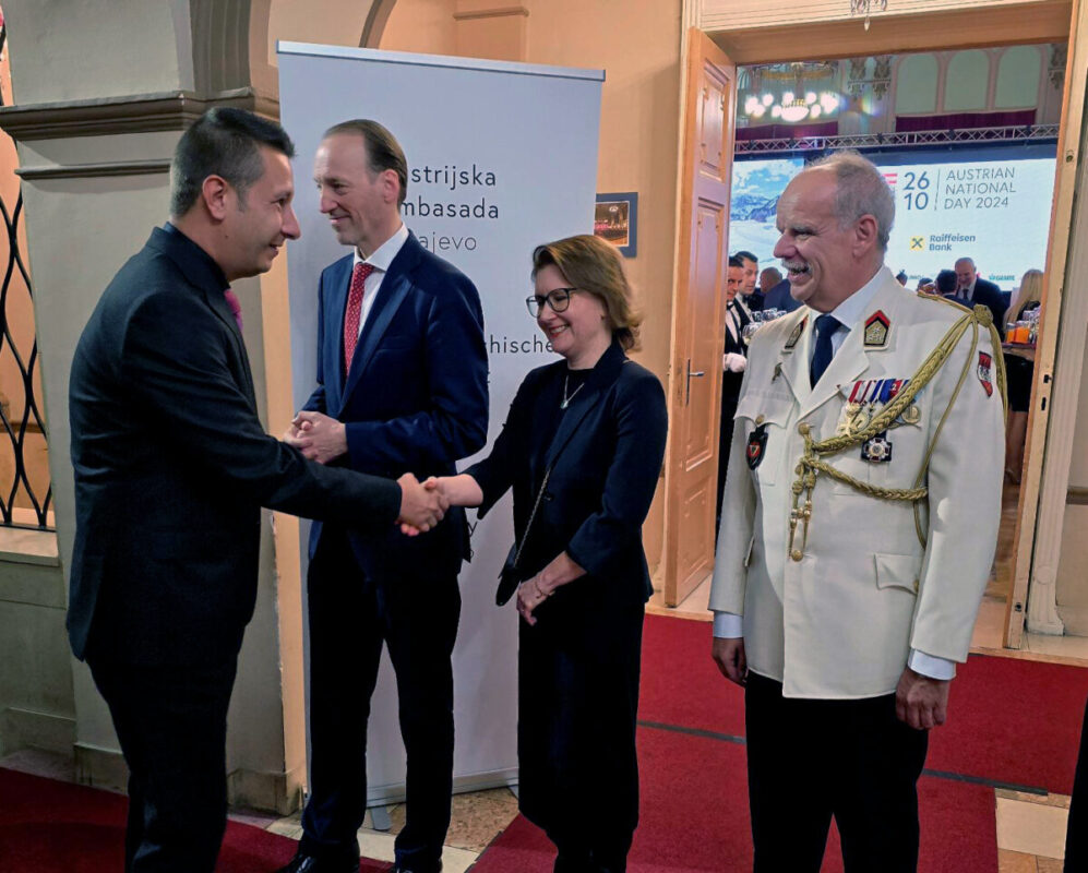 KADET ORUŽANIH SNAGA BiH IZAZVAO VELIKI SKANDAL: Goganović se izvinio ambasadoru Austrije
