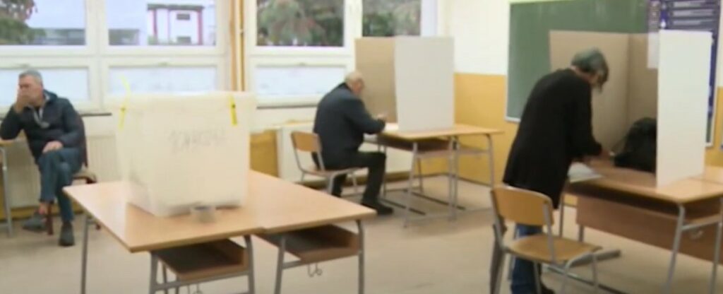 БИРАЛИ СТАНИВУКОВИЋА, А ЗА СКУПШТИНУ ГРАДА СНСД: Ево како су гласали бирачи по бањалучким насељима