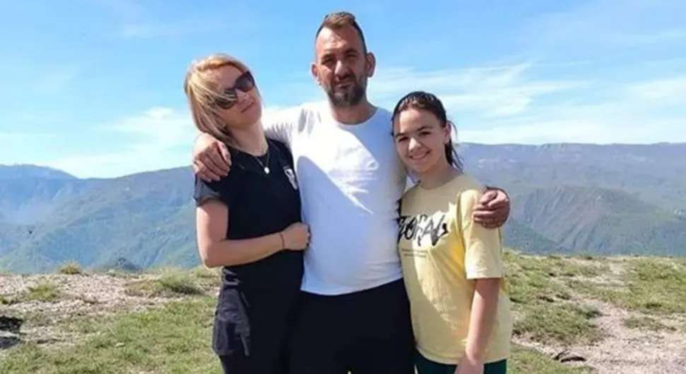 MAJČINA LJUBAV NE POZNAJE STRAH: Lejla iz Jablanice plivala kroz bujicu da spasi kćerku (13)