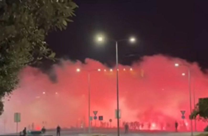 MAKLJAŽA U MOSTARU: Izbila žestoka tuča navijača Veleža i Zrinjskog (VIDEO)