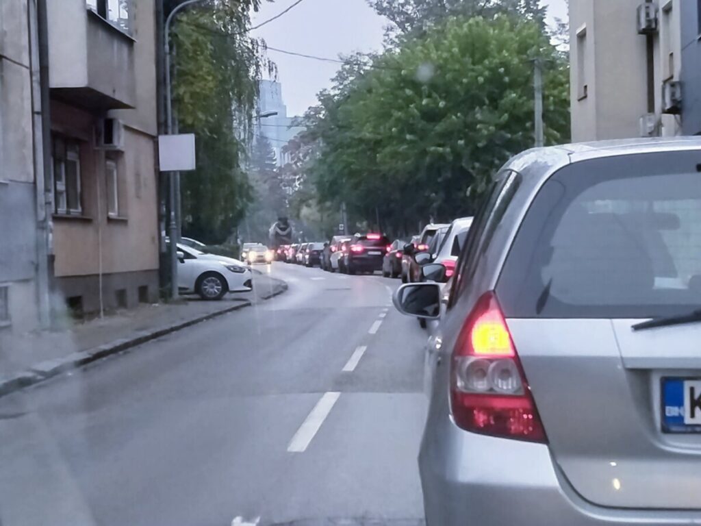 VIKEND GUŽVA U BANJALUCI: Evo koje ulice su najzakrčenije