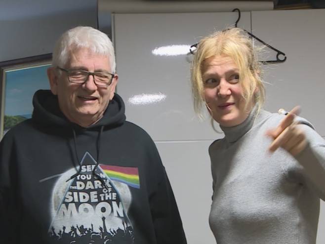 ENGLEZ ZBOG LJUBAVI DOSELIO U TREBINJE: Neobična priča sa juga Srpske (VIDEO)