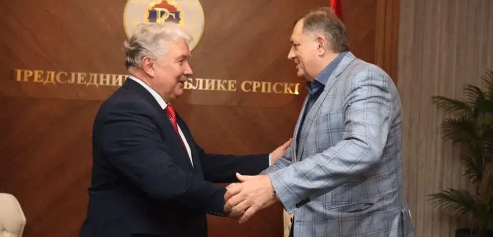 „РАЗГОВАРАЛИ СМО О КЊИЗИ „МОРАЛНА ДРЖАВА““: Додик са Бабурином о важним друштвено-политичким темама