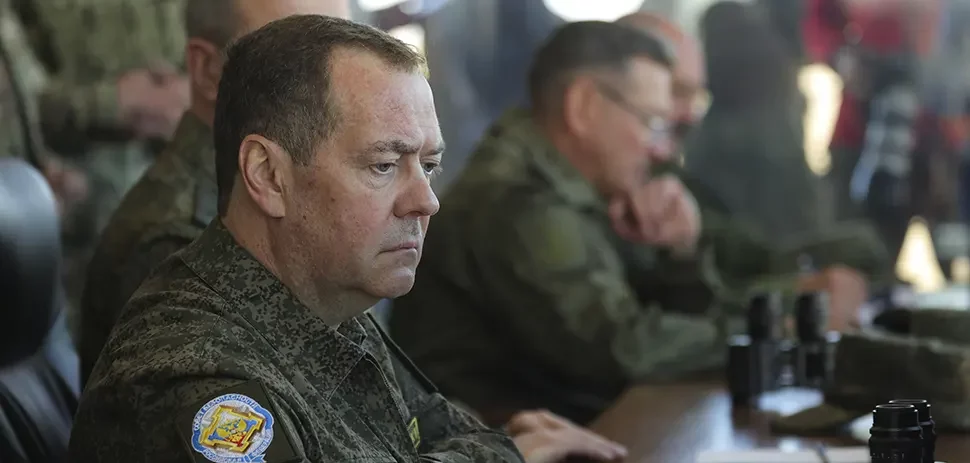 МЕДВЕДЕВ: Русија може дати нуклеарну технологију непријатељима Америке