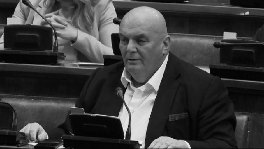 „OSTAO SAM BEZ SVOG BRATA, PRIJATELJA I SABORCA“: Oglasio se Ivica Dačić o smrti Palme