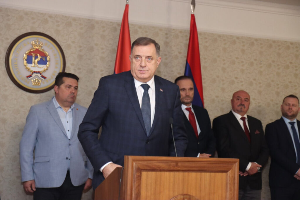 PODNIJEĆU KRIVIČNE PRIJAVE PROTIV INSPEKTORA SIPA: Dodik se obratio nakon ročišta u Sudu BiH (VIDEO)