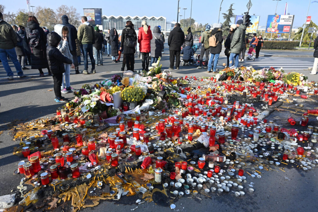 УХАПШЕНО 11 ОСОБА ЗБОГ ПАДА НАДСТРЕШНИЦЕ У НОВОМ САДУ: Огласило се Више јавно тужилаштво