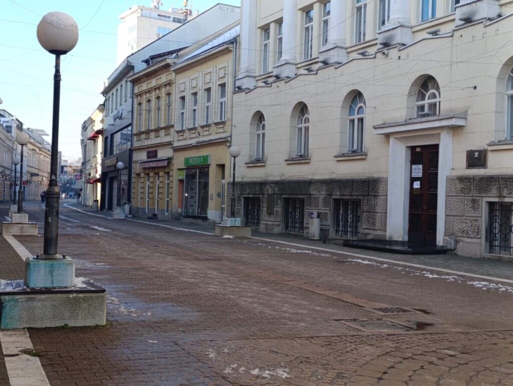 ОБЛАЧНО ВРИЈЕМЕ: Данас прави зимски дан, ево колике ће температуре бити