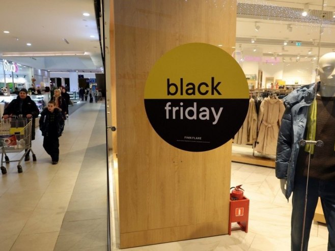 OBMANJA NA DOMAĆEM TRŽIŠTU: Sniženja od 20, 30 odsto nisu odraz „crnog petka“