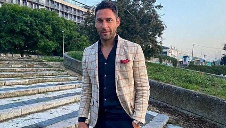 DUŠKO TOŠIĆ SREĆNIJI NEGO IKADA: Ima novu djevojku, slična je Karleuši (FOTO)