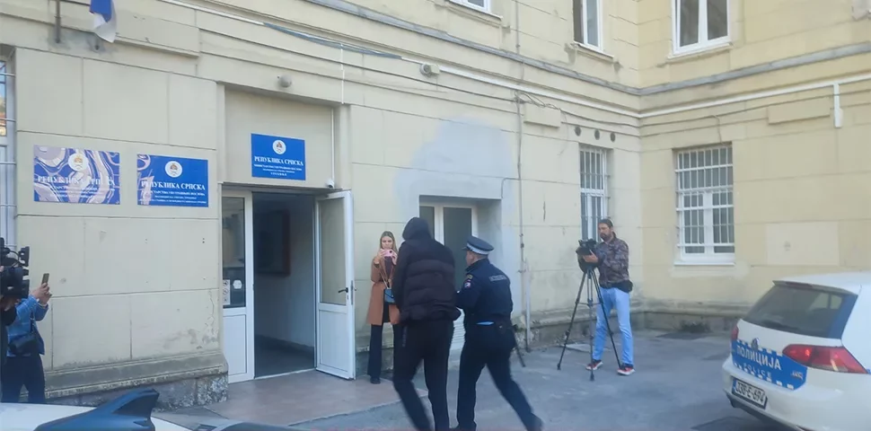 OVO SU UHAPŠENI U AKCIJI „OGANJ TRI“: Policija traga za još tri osobe