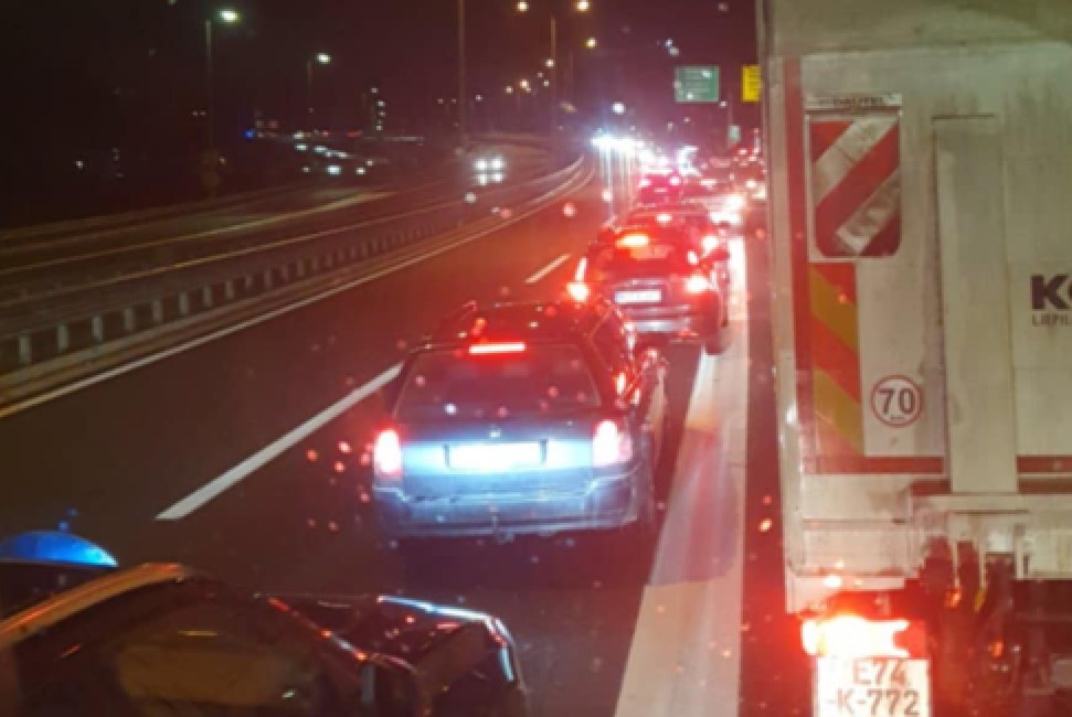 НОРМАЛИЗОВАН САОБРАЋАЈ НА АУТО-ПУТУ: Познат степен повреда возача