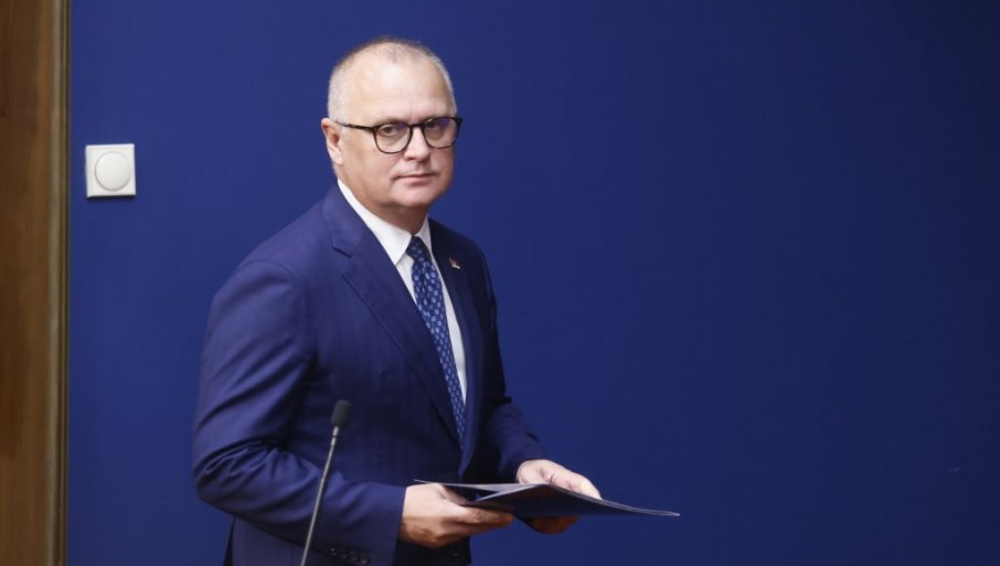 ВЕСИЋ И ДАЉЕ У БОЛНИЦИ: Огласио се његов брат након укидања притвора