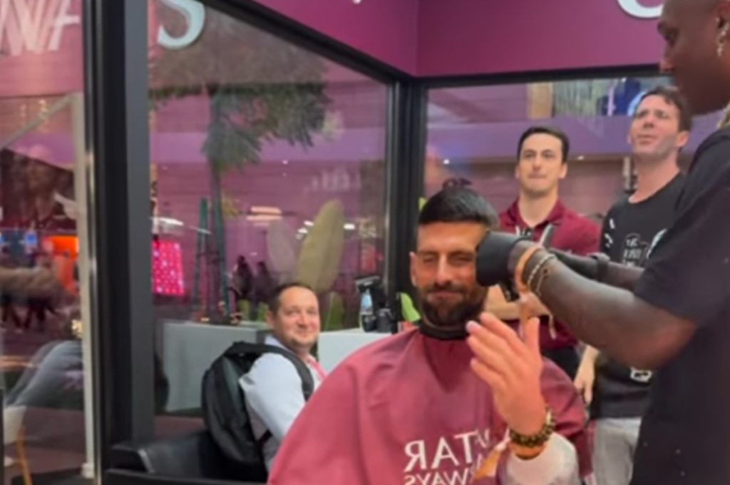NOLE POSTAO HIT: Kralj tenisa zaplesao u frizerskom salonu (VIDEO)