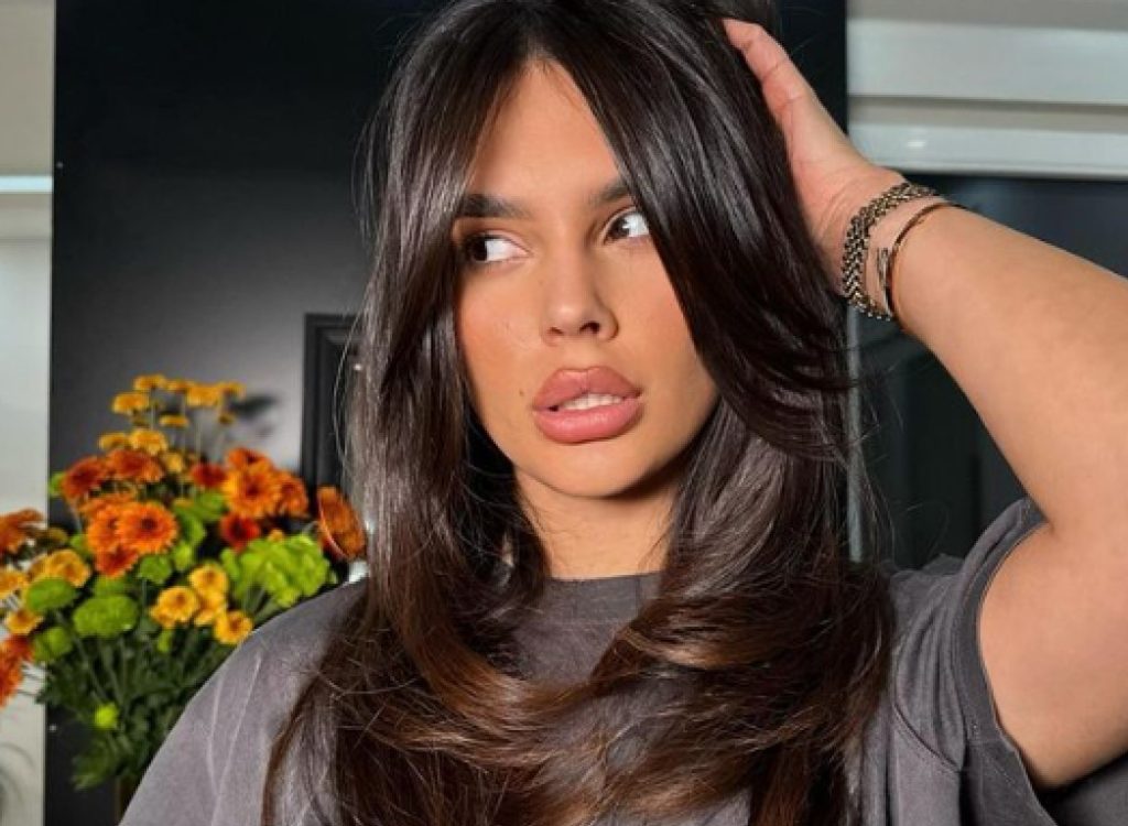 ПЛИЈЕНИ ПАЖЊУ НА СВЕ СТРАНЕ: Ко је српска Кендал Џенер? (ФОТО)