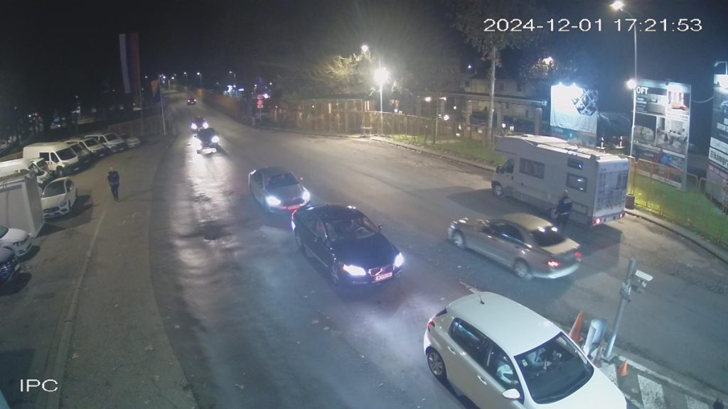 STANJE NA GRANICAMA: Gužve na izlazu iz BiH, kolone na ovim prelazima