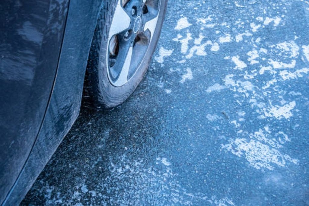 OPREZ VOZAČIMA: Klizavi kolovozi