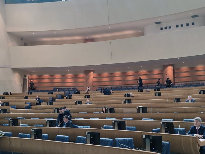 JEDINA TAČKA DNEVNOG REDA – SMJENA KONAKOVIĆA: Poslanici SNSD-a neće učestvovati na današnjoj sjednici Predstavničkog doma