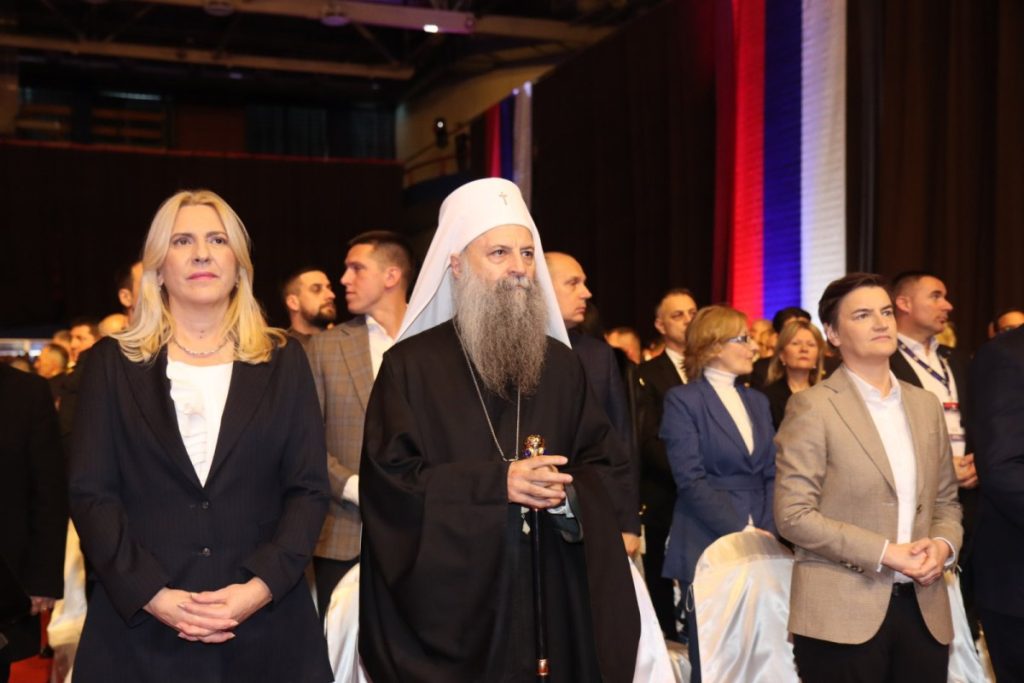 „BLAGOSLOV JE BITI OVDJE“ Patrijarh Porfirije – Srpska 33 godine prolazi kroz raspeća i iskušenja, ali to nosi trijumf