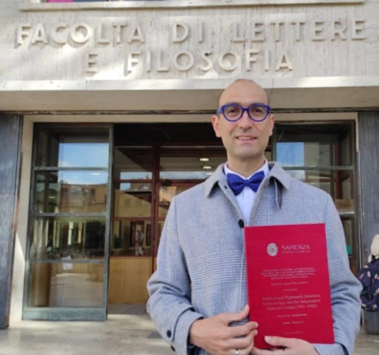 USPJEH ZLATA VRIJEDAN: Profesor Danilo Kovač iz Banjaluke među 50 najboljih nastavnika svijeta (FOTO)