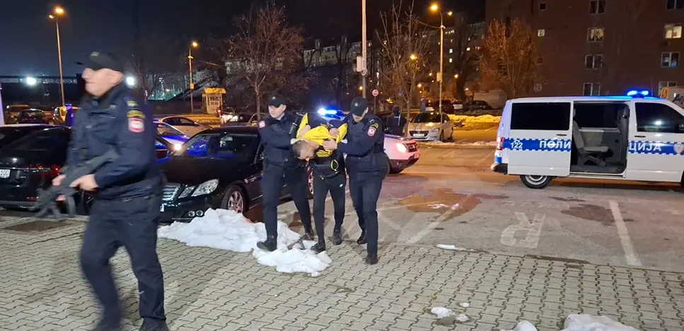 OSUMNJIČENI ZA PODSTREKIVANJE NA UBISTVO DELE OSTAJU IZA REŠETAKA: Određen pritvor Kopranoviću i Grujiću