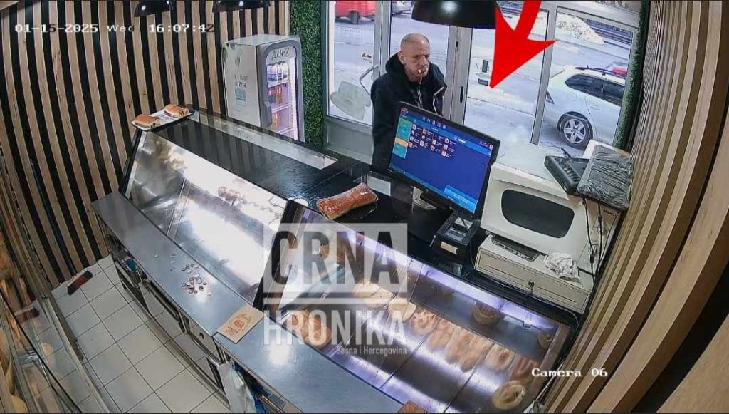ДА ЛИ ПРЕПОЗНАЈЕТЕ ЛОПОВА СА СНИМКА? Украо кутију са хуманитарном помоћи у пекари (ВИДЕО)