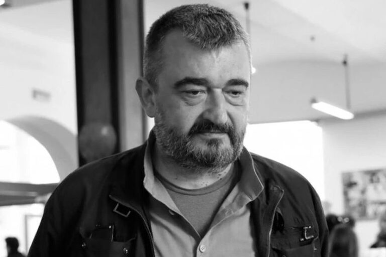 ČUVENI „TRAGAČ“ SE SRUŠIO U PORTI CRKVE: Poznat uzrok smrti Milorada Milikovića
