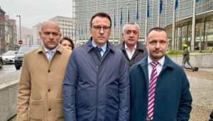 ОГЛАСИО СЕ ПЕТКОВИЋ ИЗ БРИСЕЛА: Курти насилно затвара српске институције на КиМ, не жели никакав дијалог (ВИДЕО)