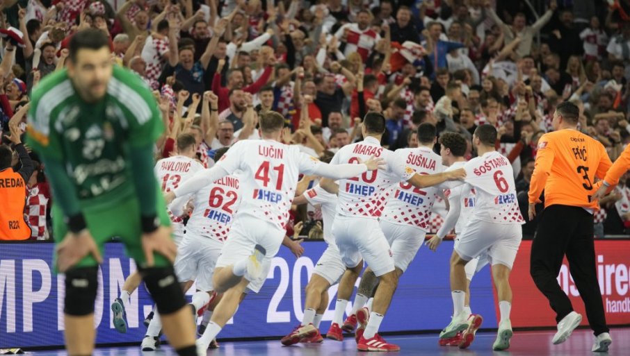 СРАМОТА НА СВЈЕТСКОМ ПРВЕНСТВУ: Усташки повици хрватских рукометаша након пласмана (ВИДЕО)