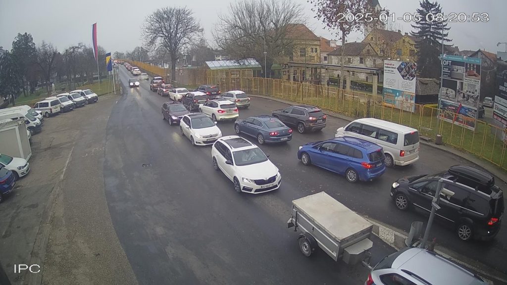 GUŽVE NA GRANIČNIM PRELAZIMA: Ukoliko ste krenuli na put, naoružajte se strpljenjem