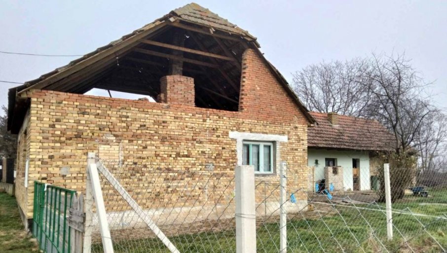 SIN UBIO MAJKU: Oglasio se MUP o zločinu u Srbobranu