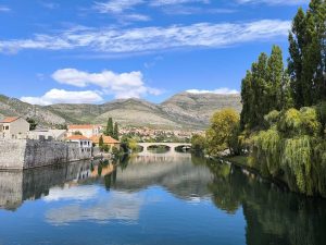 GOSTI PREPLAVILI TREBINJE: Rekordna posjećenost za prvomajske praznike (FOTO)