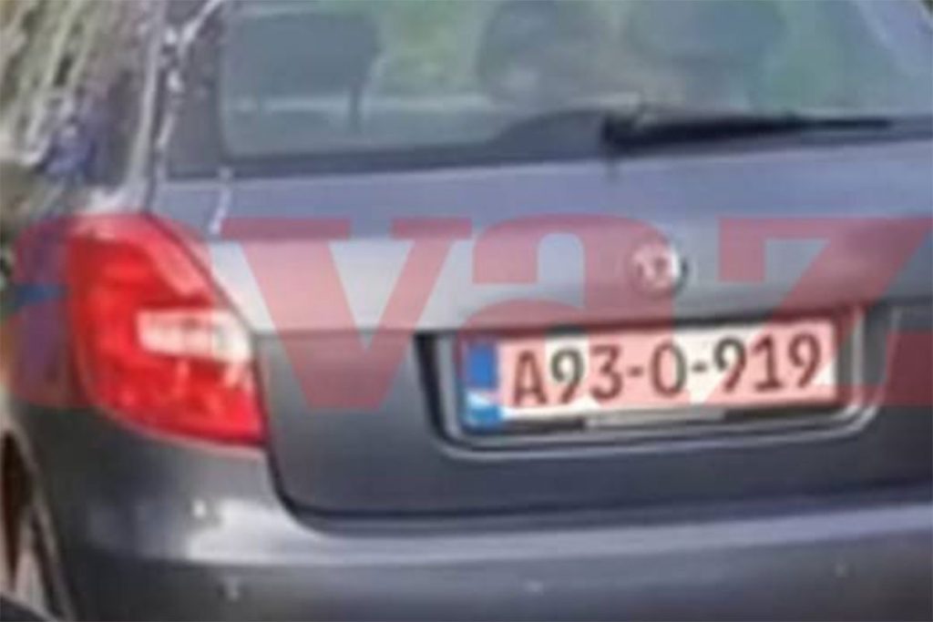 POLICIJA TRAGA ZA EMIROM ZBOG UBISTVA SUPRUGE I SINA: Ovo je automobil kojim je pobjegao