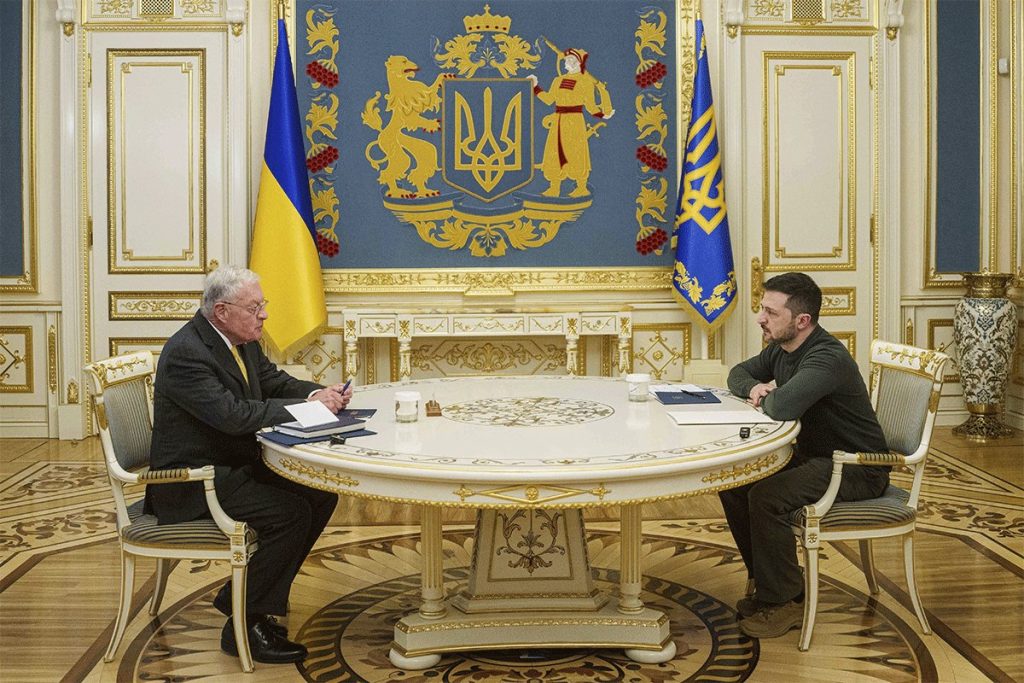 ОЧИ УПРТЕ У КИЈЕВ: Почео састанак Зеленског и Келога