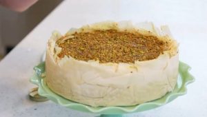 ČIZKEJK BAKLAVA SA PISTACIJAMA: Poslastica koja će sve oduševiti (VIDEO/RECEPT)