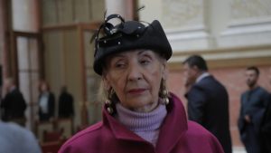„SADA SE PONOVO VRATIO“ Lepa Lukić dan pred Novu godinu završila u bolnici
