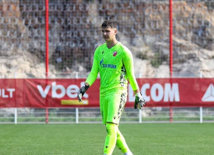 ПЕТНАЕСТОГОДИШЊИ ТРЕБИЊАЦ УШАО У ИСТОРИЈУ ЦРВЕНО-БИЈЕЛИХ: Црвена звезда има новог играча