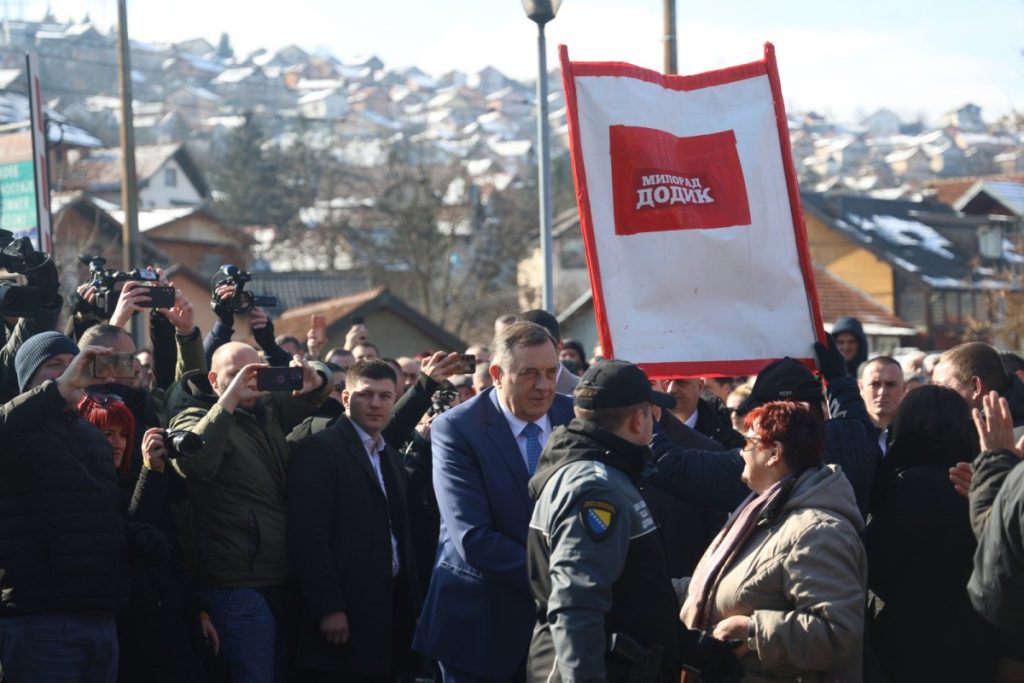 „ОПТУЖНИЦА ПОДИГУНТА ПОД ПРИТИСКОМ МАРФИЈА“  Додик: Годину дана Сарајево је ћутало о процесу, а Авдо Авдић брутално оголио ствари