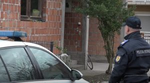 „NISMO NI SLUTILI ŠTA SE DEŠAVA“: Mještani otkrili detalje, pogledajte kako izgleda kuća u Brčkom kojoj je pronađeno 31 dijete (FOTO)