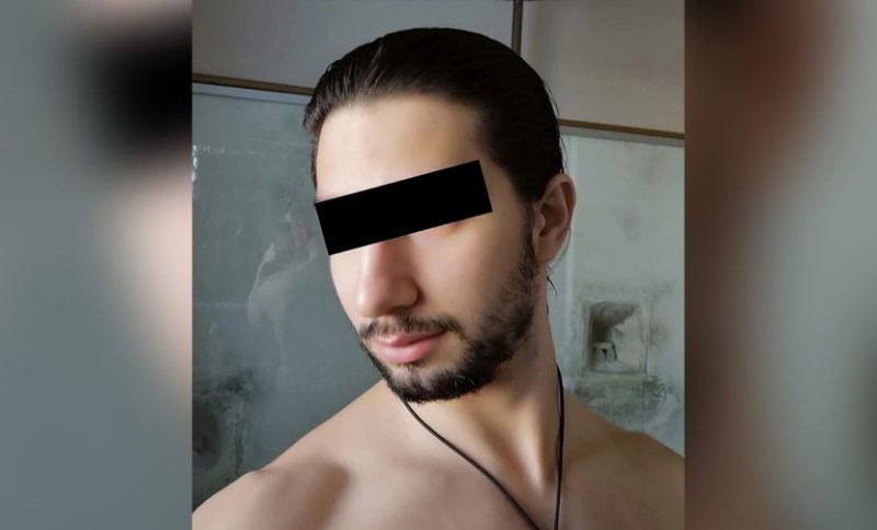 KRVAV BJEŽAO PO GRADU: Ovo je Ivan, koji je nožem izbo roditelje u stanu