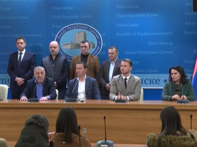 ЗAJЕДНИЧКА ПОРУКА НАЧЕЛНИКА И ГРАДОНАЧЕЛНИКА СРПСКЕ: Треба да будемо сложни и да заштитимо интересе Српске