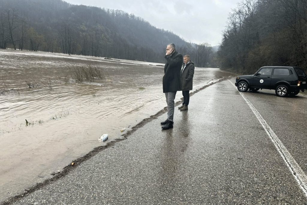 STANJE NA PUTEVIMA: Pogledajte koje su dionice neprohodne