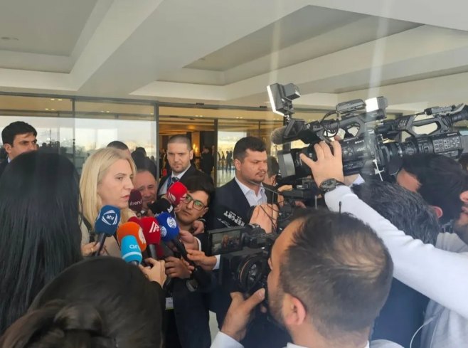 CVIJANOVIĆ U AZERBEDŽAJNU: Tamošnju javnost upoznala sa dramatičnim događajima i najvećom ustavnom krizom u BiH koju je izazvao Kristijan Šmit.