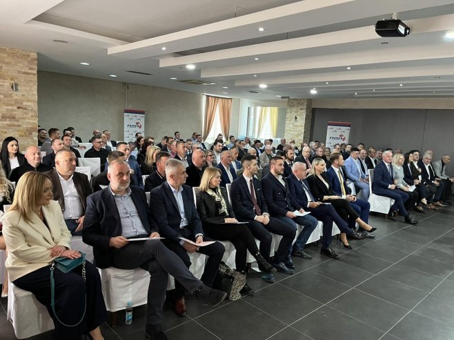 DOJUČERAŠNJA POSLANICA SDS PREŠLA U PDP:  Maja Dragojević Stojić imenovana na mjestu potpredsjednika ove partije