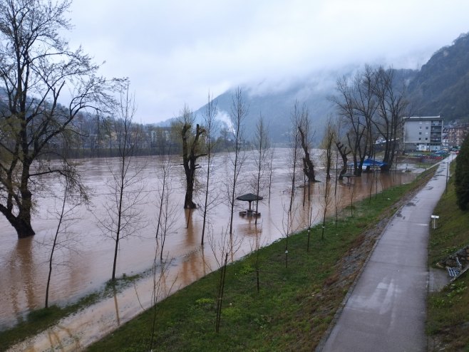 GRADSKI ŠTAB BIJELJINA PORUČIO: Nema opasnosti od izlivanja Drine i Save