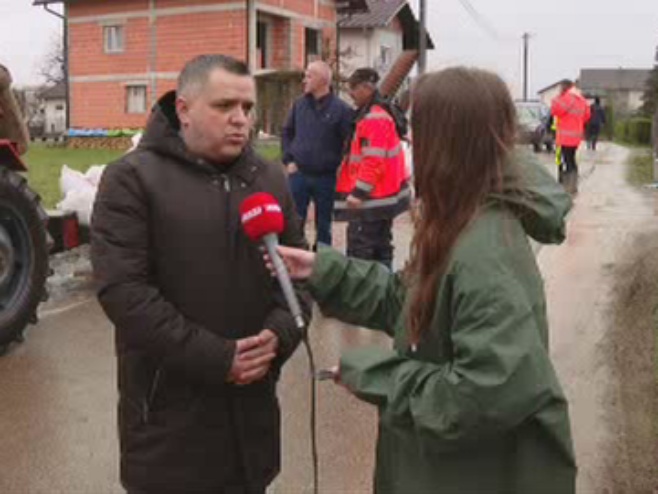 POPLAVLJENO OKO 100 DOMAĆINSTAVA: Bojić – Najteža situacija u naselju Bukovica, Trn i Jablan