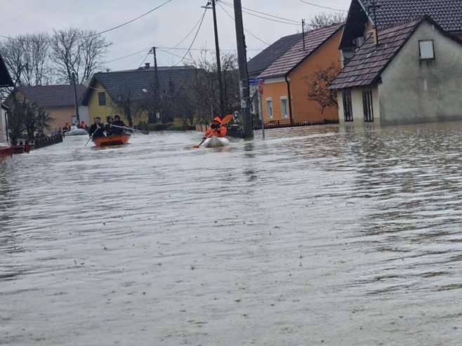 POPLAVE NAPRAVILE OGROMNU ŠTETU: Devet miliona za Prijedor iz Fonda solidarnosti