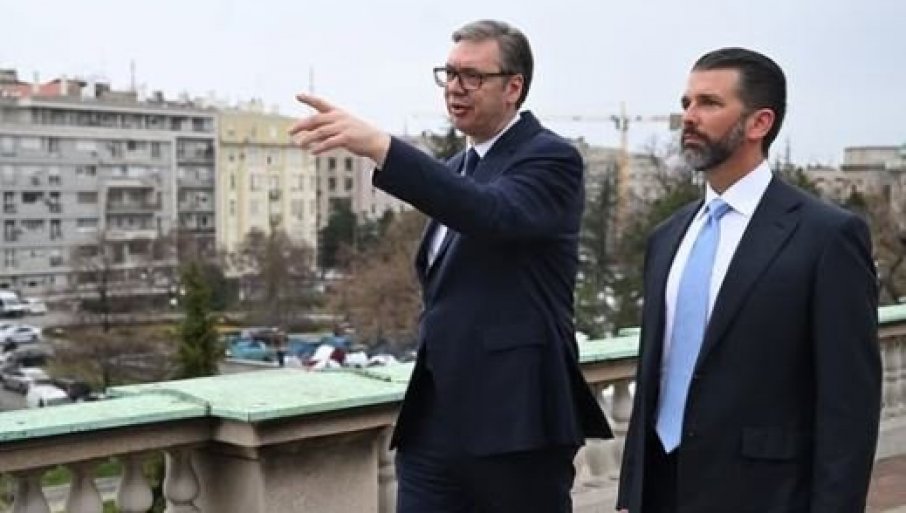 ВУЧИЋ СА ТРАМПОВИМ СИНОМ: Предсједник Србије показао љепоте Београда (ФОТО)