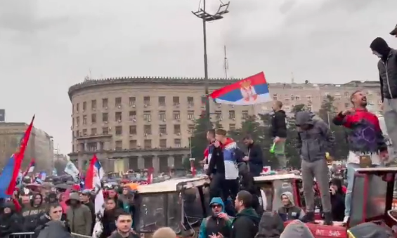 OGLASILA SE POLICIJA: U Beogradu bilo nešto više od 100.000 ljudi